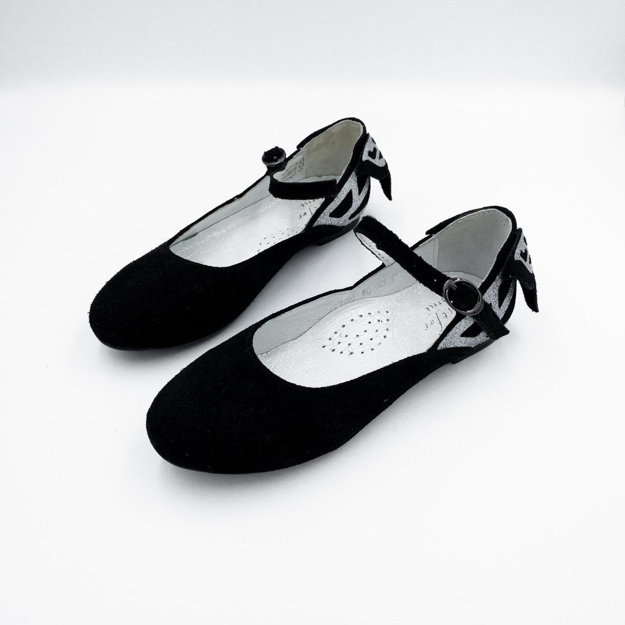 Туфлі для дівчинки Bistfor шкіра р. 33 Чорний (87702/46) Туфлі для дівчинки Bistfor шкіра р. 33 Чорний (87702/46)