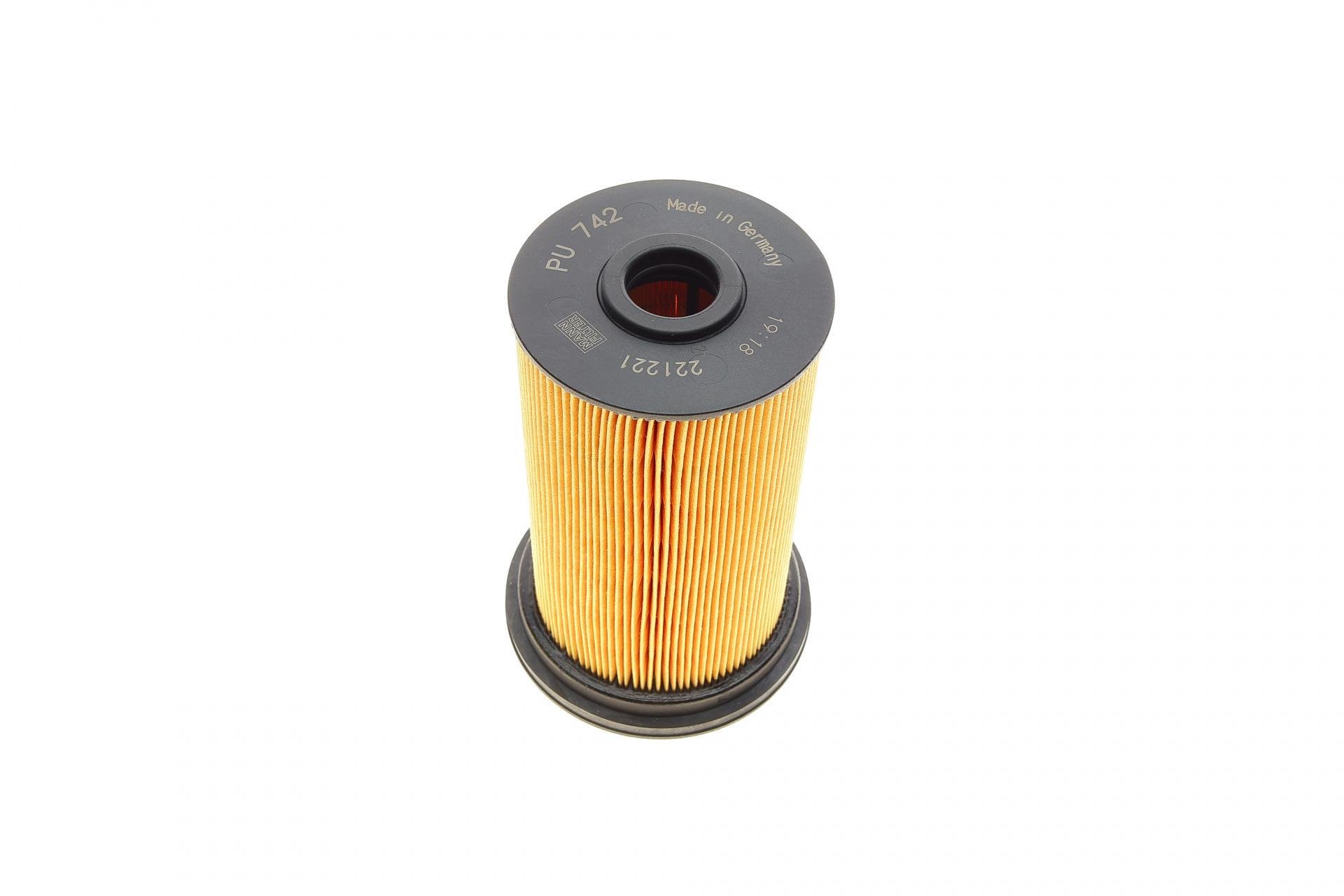 Фильтр топливный Mann-Filter для BMW 3 E46 2,0D 98-05 M47- (PU 742)