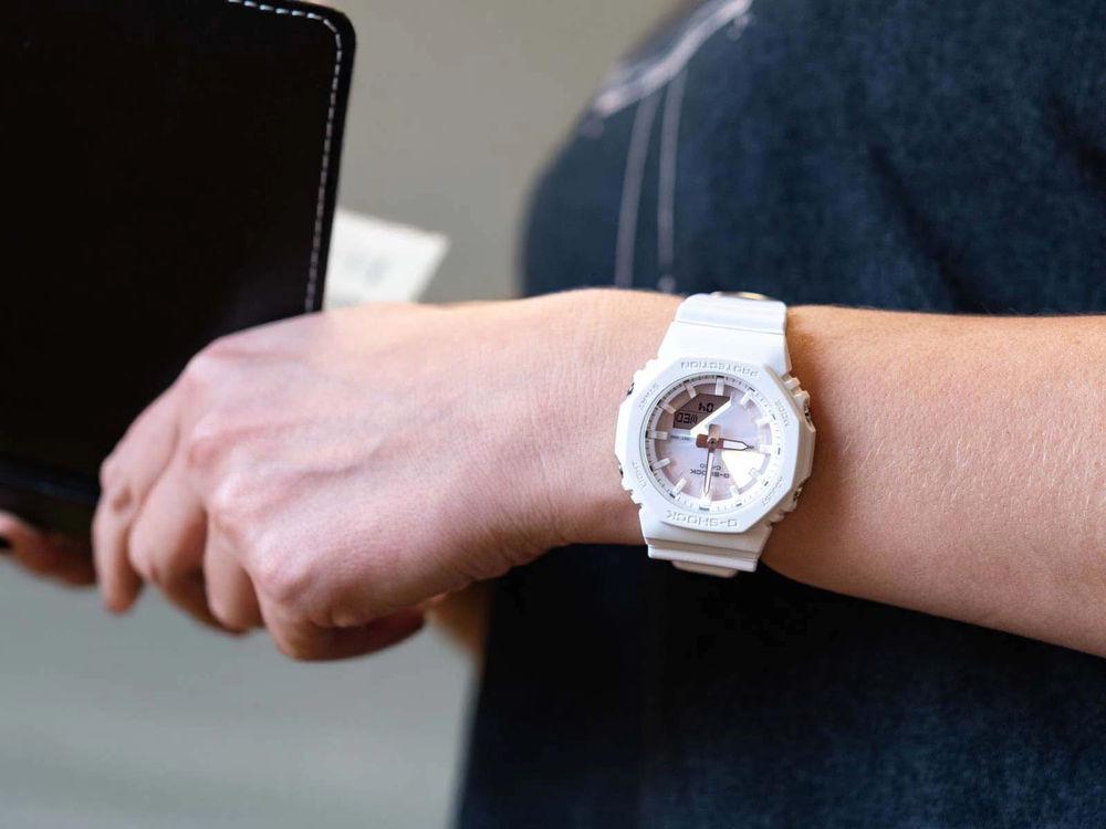 Часы Casio G-SHOCK GMA-P2100PC-7AER (9930) - фото 3 Часы Casio G-SHOCK GMA-P2100PC-7AER (9930) - фото 3