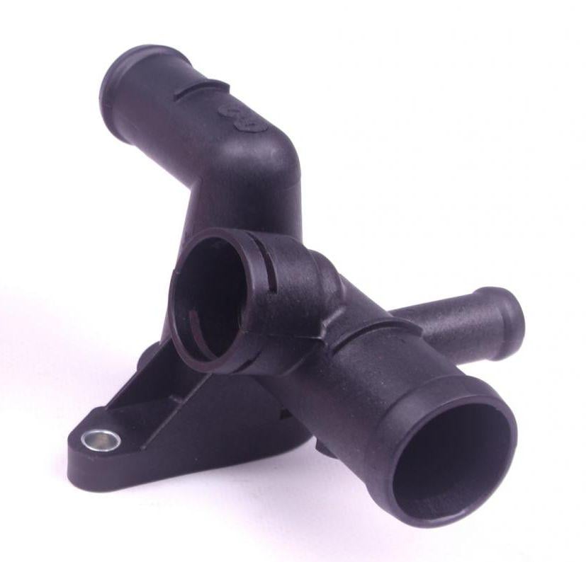 Фланец системы охлаждения VW Golf IV 1.6/2.0i 97-06 (29886)