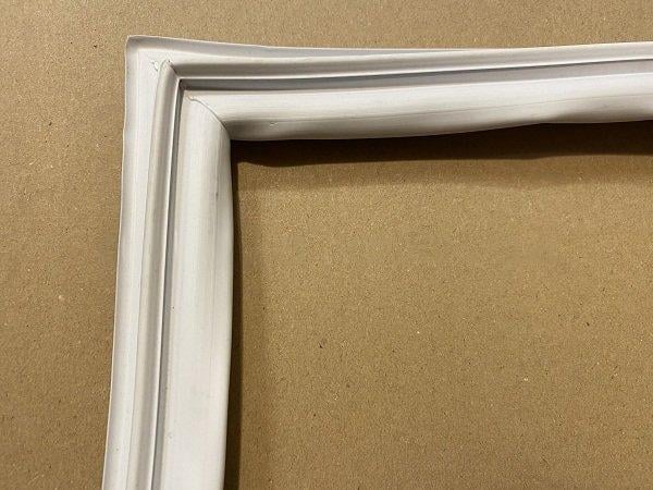 Уплотнитель резиновый двери для холодильника Атлант 769748901516 DET3031 995x556 мм (11720190) - фото 2 Уплотнитель резиновый двери для холодильника Атлант 769748901516 DET3031 995x556 мм (11720190) - фото 2