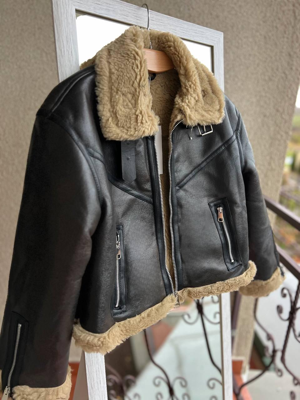 Дублянка жіноча Aftf Basic 2407 коротка блискавка з хутром екозамша M Темно-коричневий (3124) - фото 2