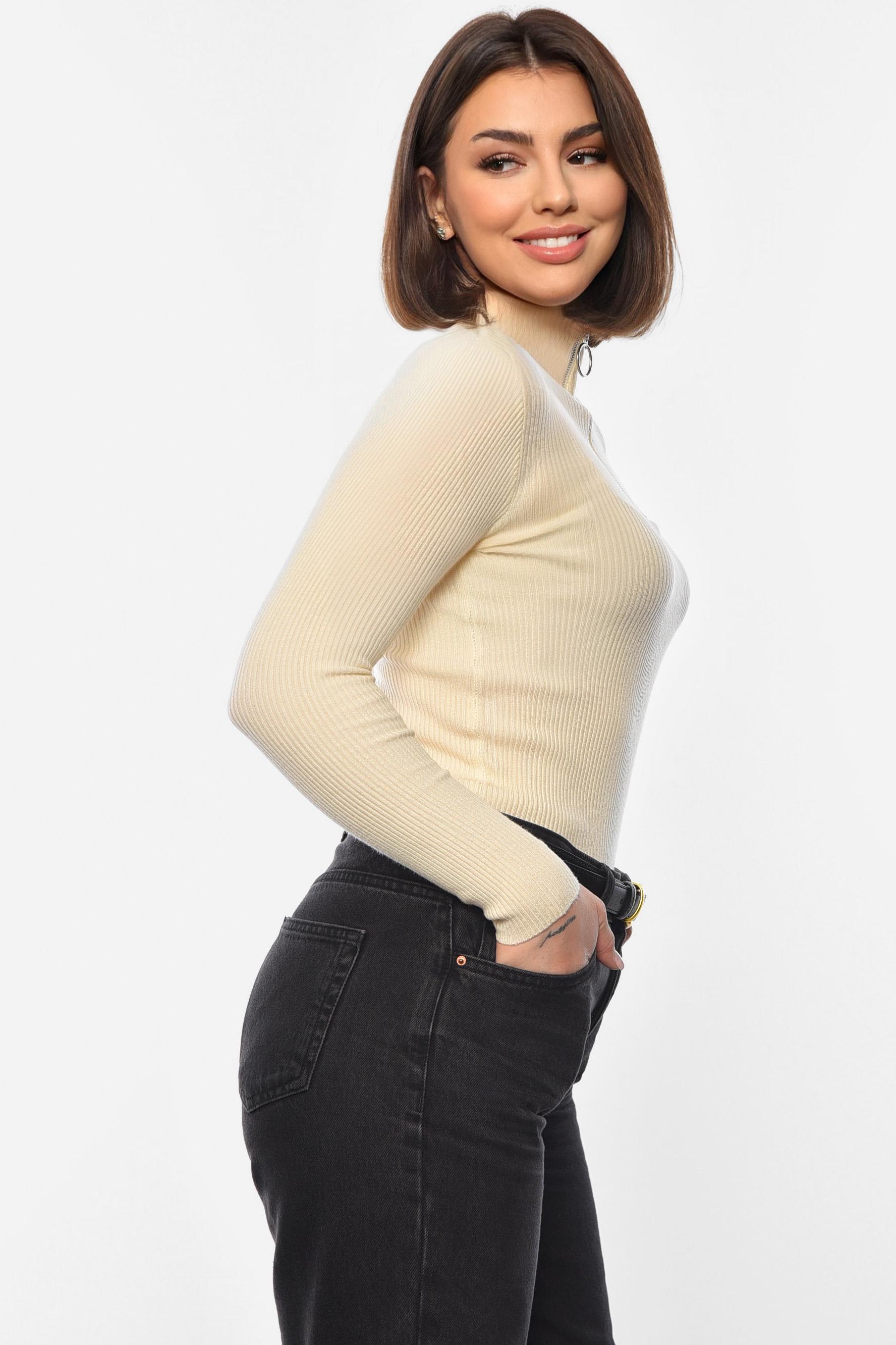 Гольф жіночий однотонний M-L Молочний (194567) - фото 2 Гольф жіночий однотонний M-L Молочний (194567) - фото 2