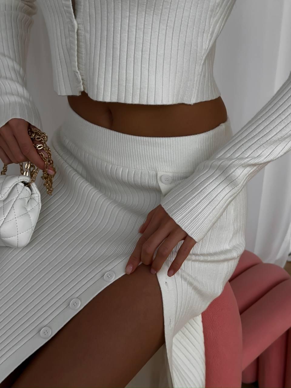 Костюм с юбкой в рубчик р. 46-48 Молочный (Мод.656.3) - фото 2 Костюм с юбкой в рубчик р. 46-48 Молочный (Мод.656.3) - фото 2