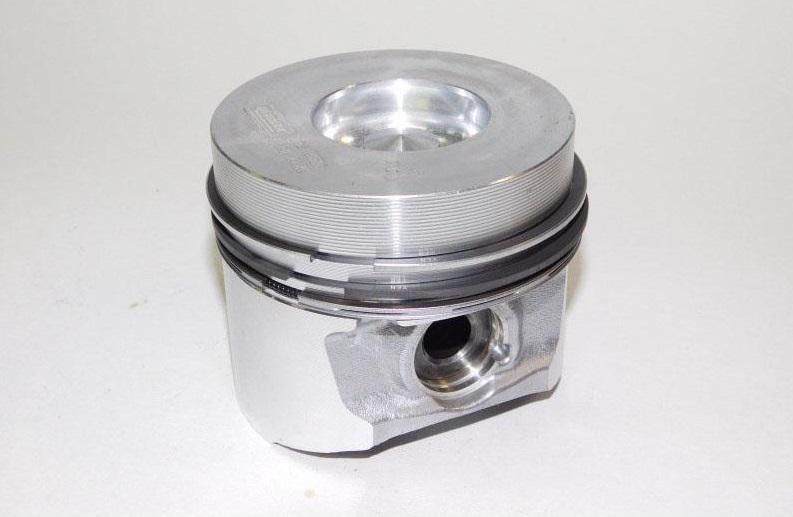 Поршень з кільцями 1-ремонт 04281451 на F 2011 94 мм + 0,5 мм