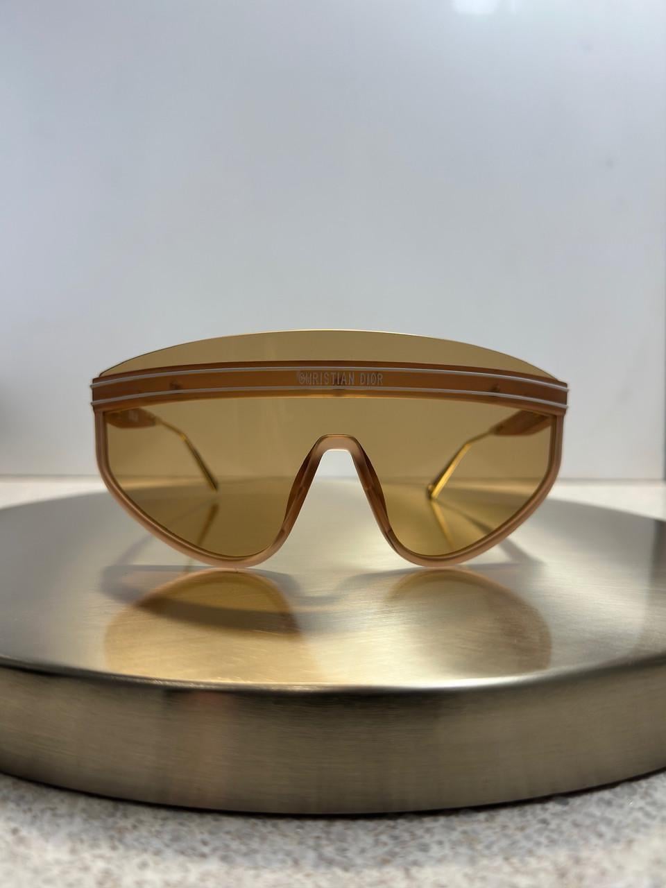 Солнцезащитные очки Dior Club M2U Beige