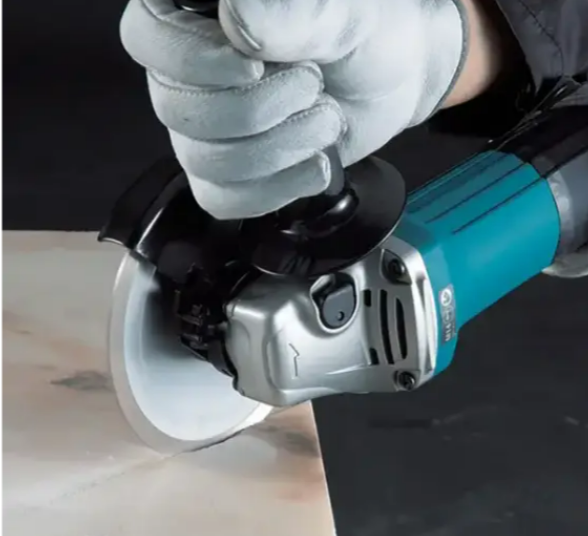 Болгарка електрична з двигуном 720Вт для будівельних та ремонтних робіт - фото 3 Болгарка електрична з двигуном 720Вт для будівельних та ремонтних робіт - фото 3