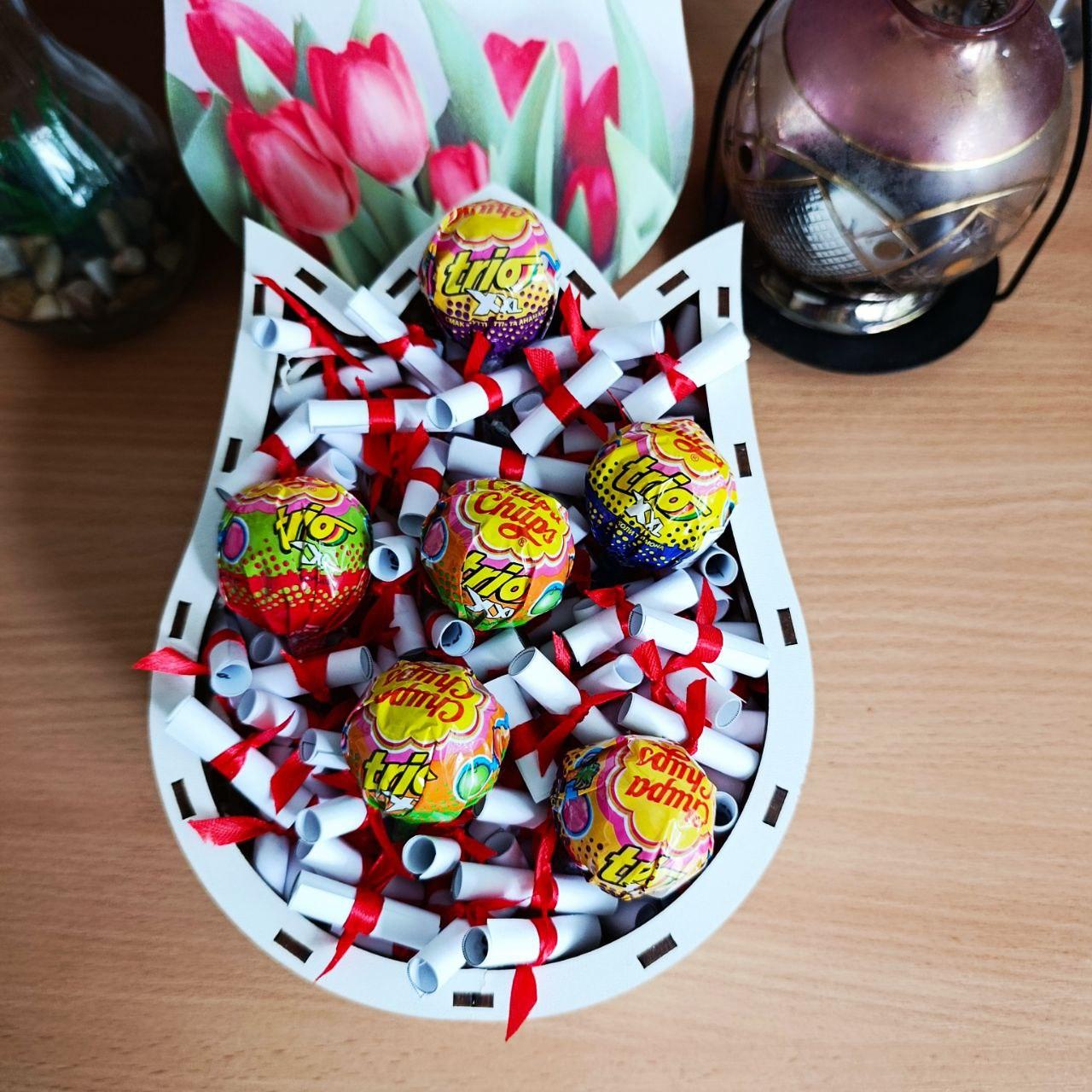 Бокс з солодощами та 101 причиною чому я тебе люблю для дівчини на день народження/день закоханих/8 березня (ar280) - фото 4 Бокс з солодощами та 101 причиною чому я тебе люблю для дівчини на день народження/день закоханих/8 березня (ar280) - фото 4