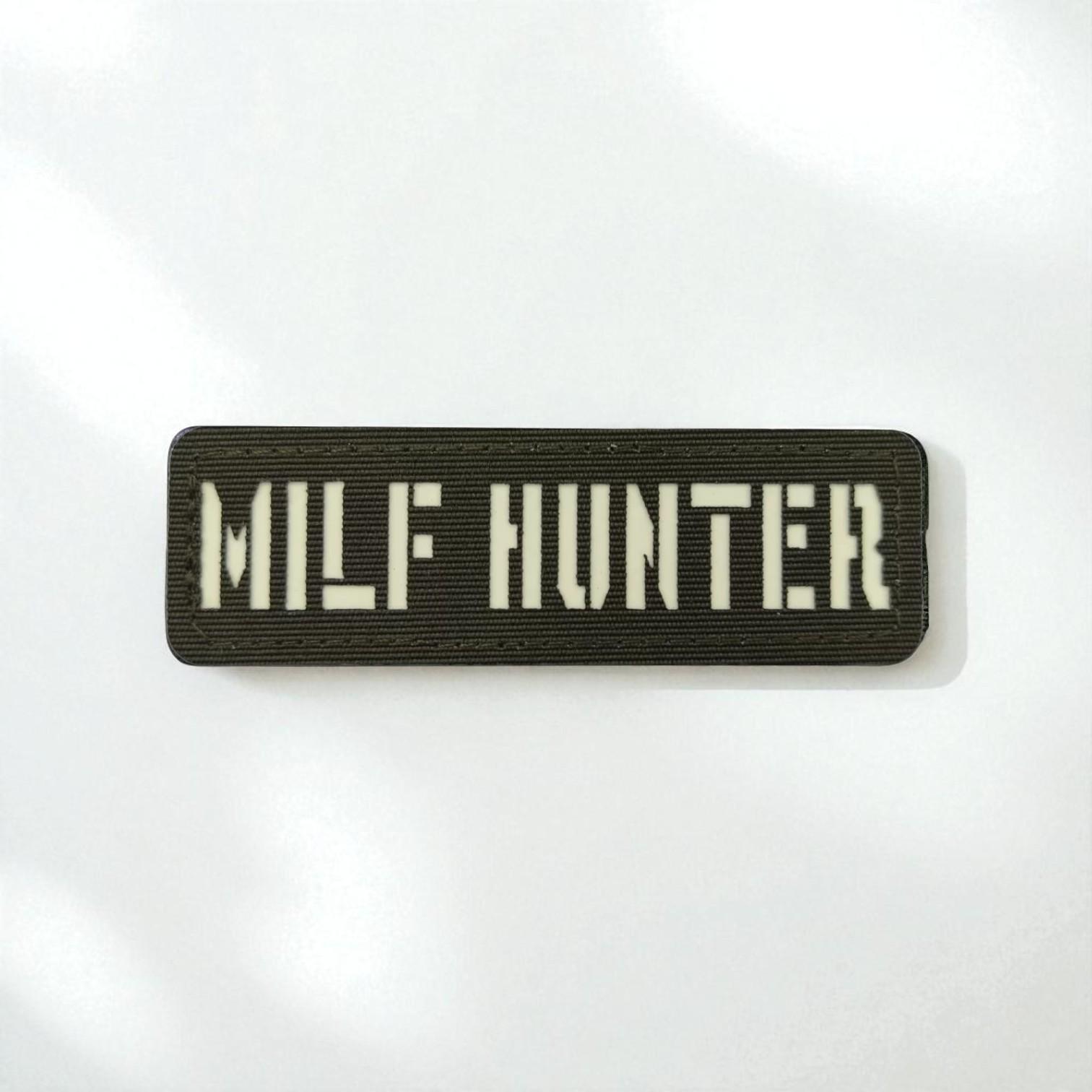 Шеврон Laser Cut "Milf Hunter" Хаки