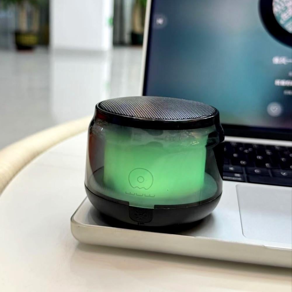 Колонка Wuw з LED дисплеєм 7,8х6,2 см (R213) - фото 4