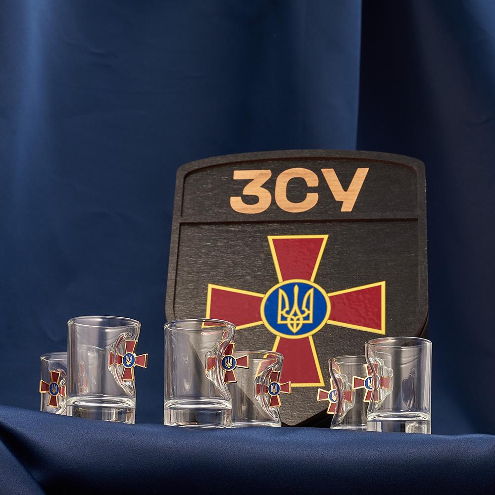 Подарочный набор рюмок с шевроном ВСУ маленький (28421185)