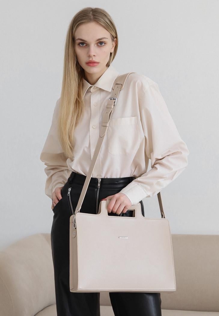 Женская сумка кожаная для ноутбука и для документов Светло-бежевый (A-027532) Женская сумка кожаная для ноутбука и для документов Светло-бежевый (A-027532)