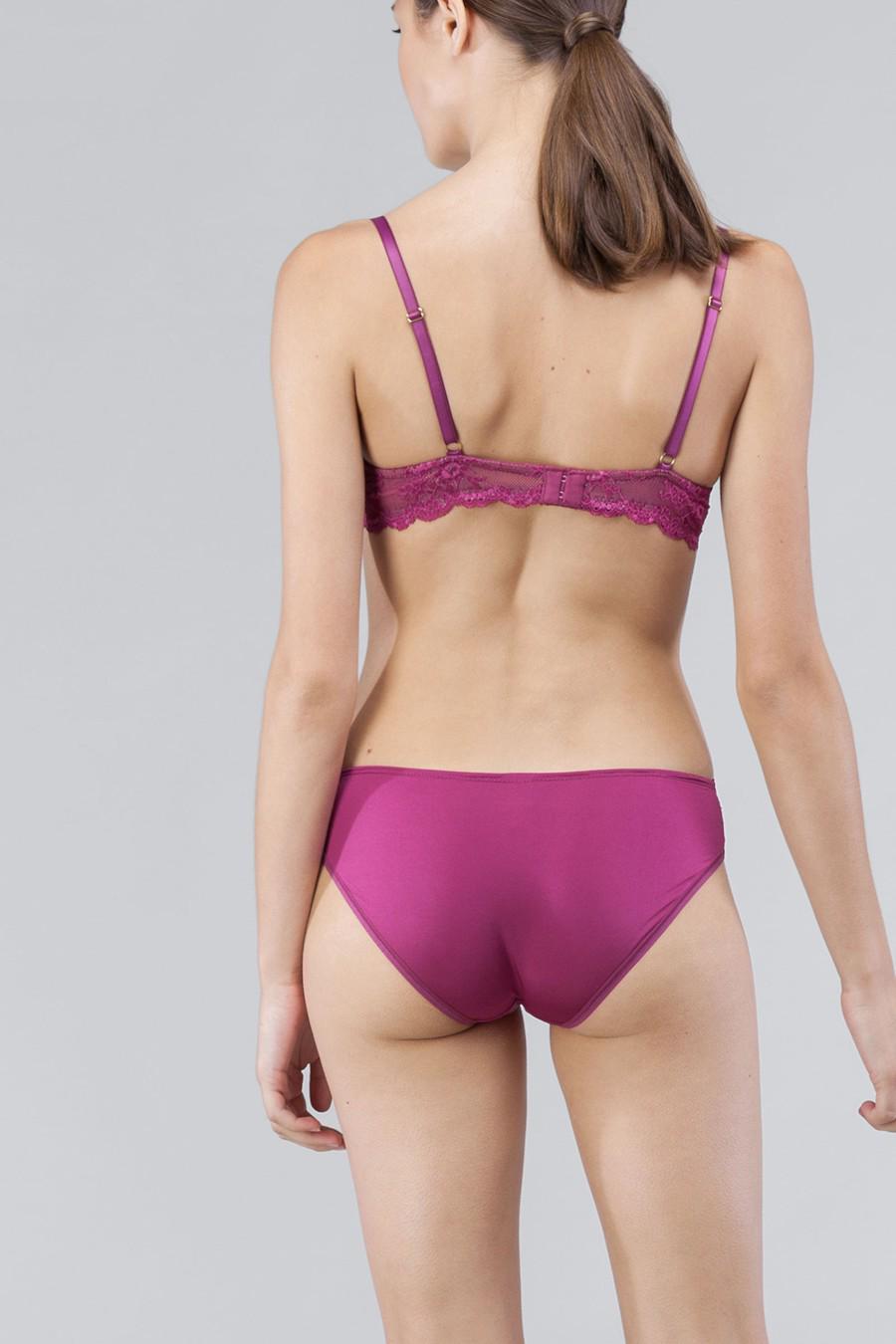 Комплект білизни Gisela бюстгальтер з ущільненою чашкою/трусики сліп 80D/XL Фуксія (67238) - фото 4 Комплект білизни Gisela бюстгальтер з ущільненою чашкою/трусики сліп 80D/XL Фуксія (67238) - фото 4