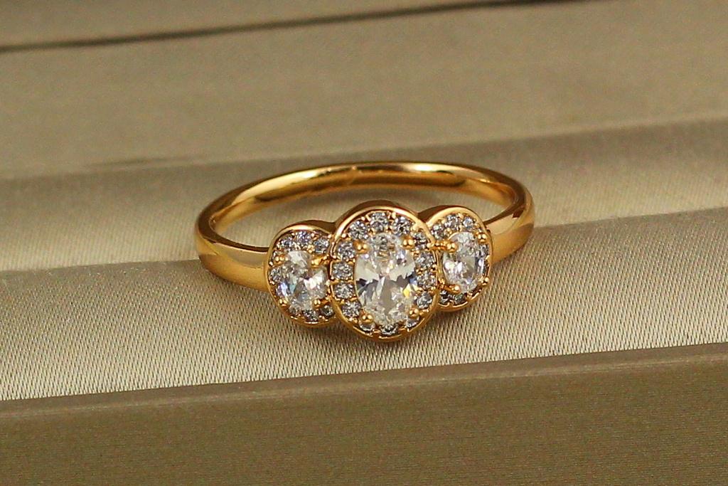 Кольцо Xuping Jewelry три овалы р. 20 Золотистый (27917593) Кольцо Xuping Jewelry три овалы р. 20 Золотистый (27917593)