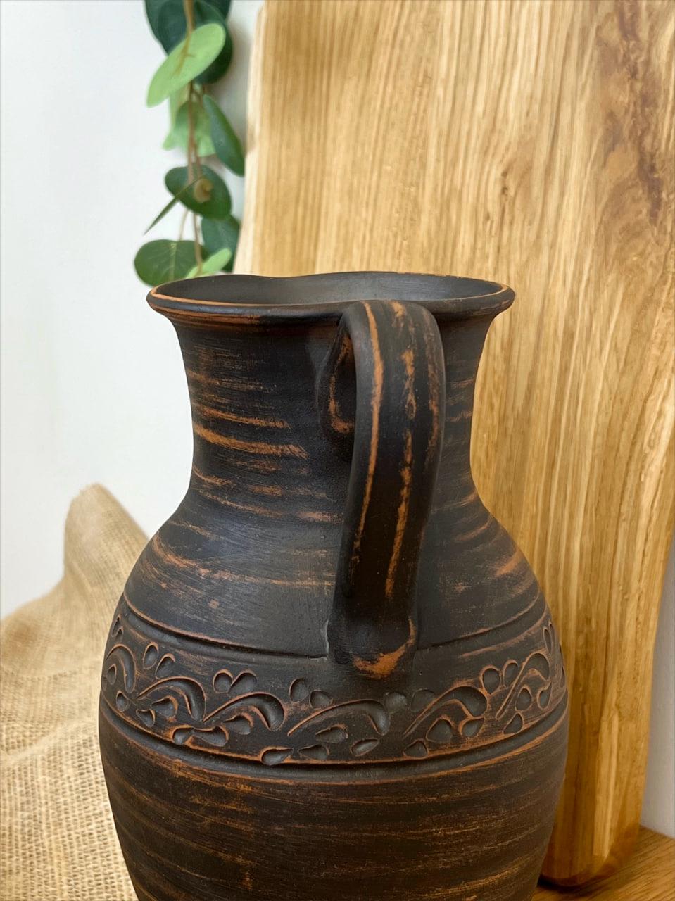 Кувшин керамический глиняный резной с ручкой декор 2 л (3000-37) - фото 4 Кувшин керамический глиняный резной с ручкой декор 2 л (3000-37) - фото 4