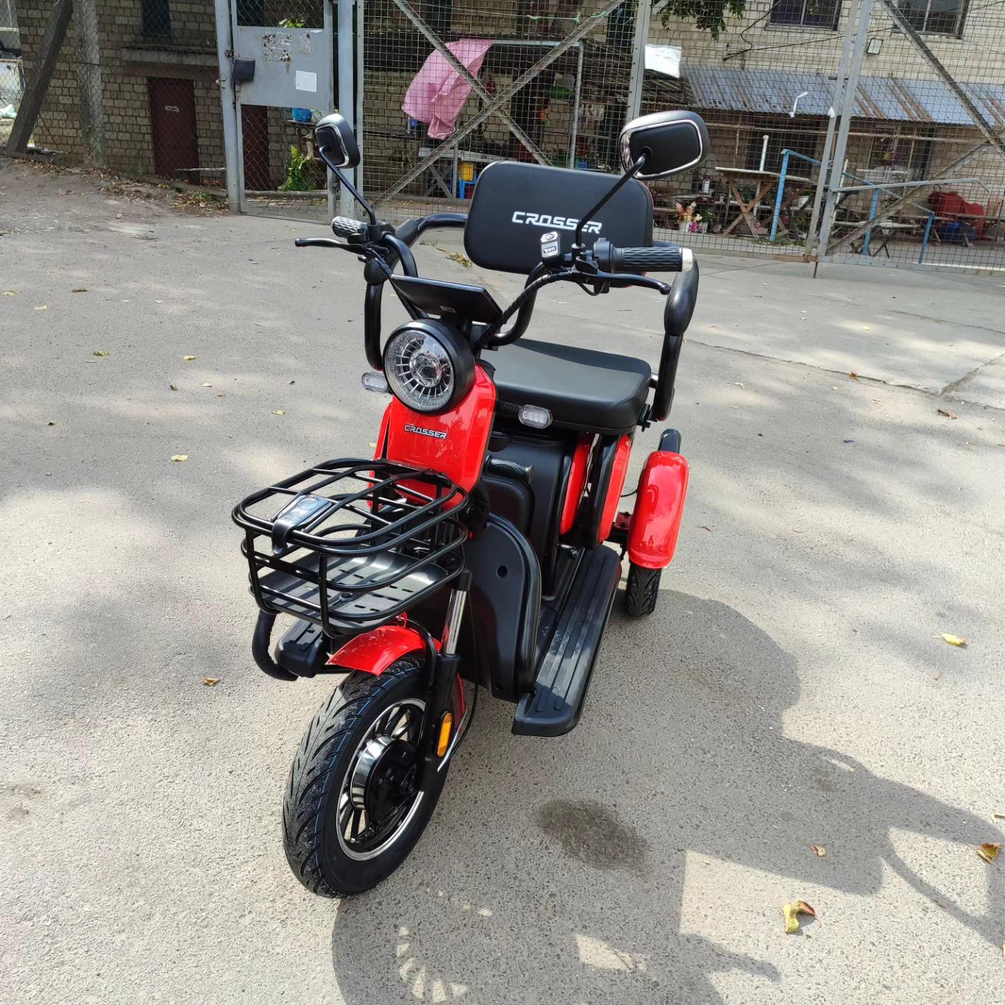 Электроскутер трехколесный Crosser TR1 750W/72V/20Ah Красный - фото 2