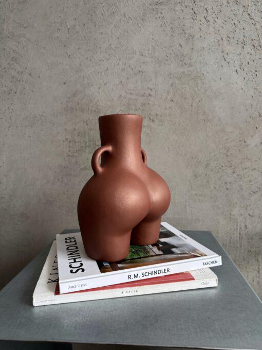 Ваза в форме женской попы Лола 25х18 см Шоколадный - фото 2