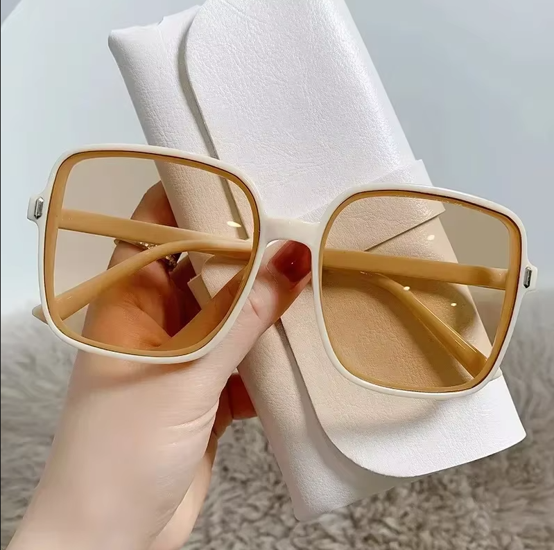 Очки женские солнцезащитные