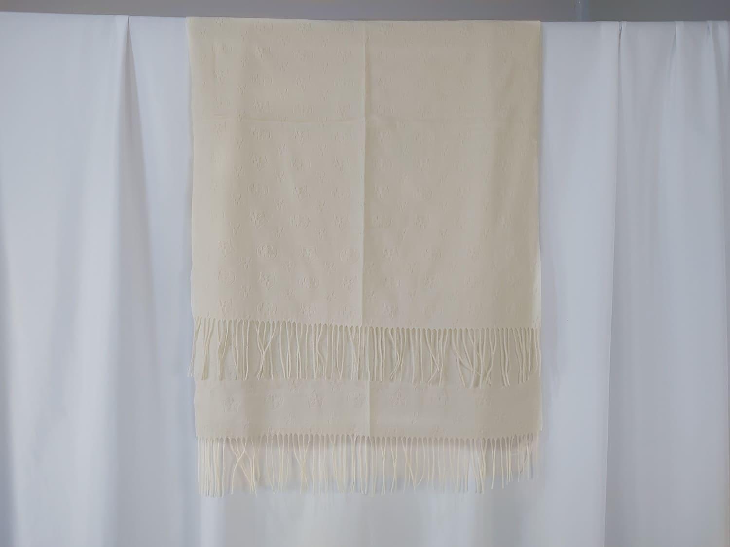 Шарф теплый кашемировый с бахромой 180х70 см. Молочный (ШарфКаш105)