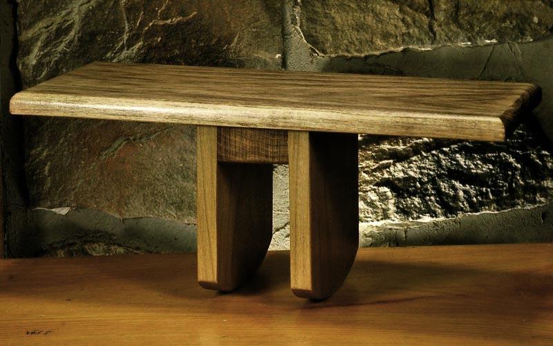 Скамейка для медитации из дерева Хонаман Мускат (СМЕ-002307)