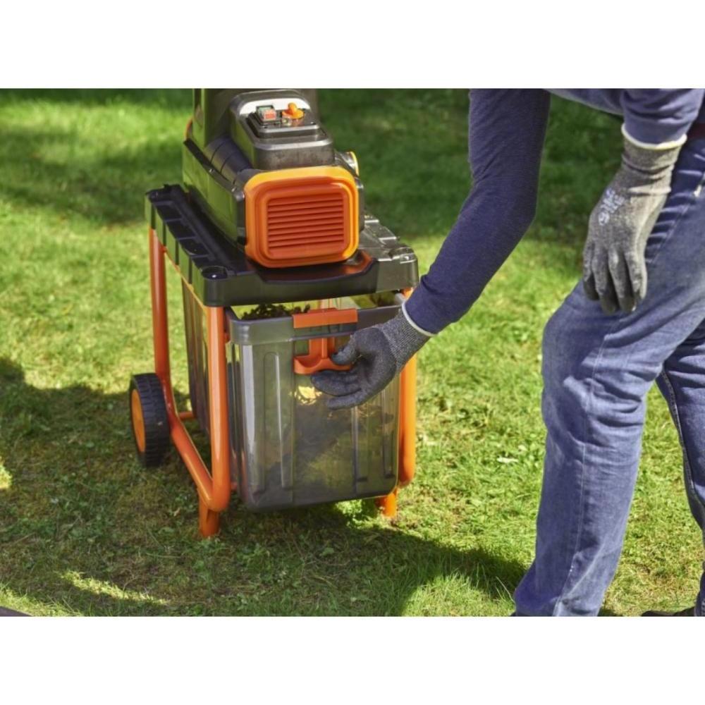 Подрібнювач садовий Black+Decker BEGAS5800 (530365) - фото 4 Подрібнювач садовий Black+Decker BEGAS5800 (530365) - фото 4