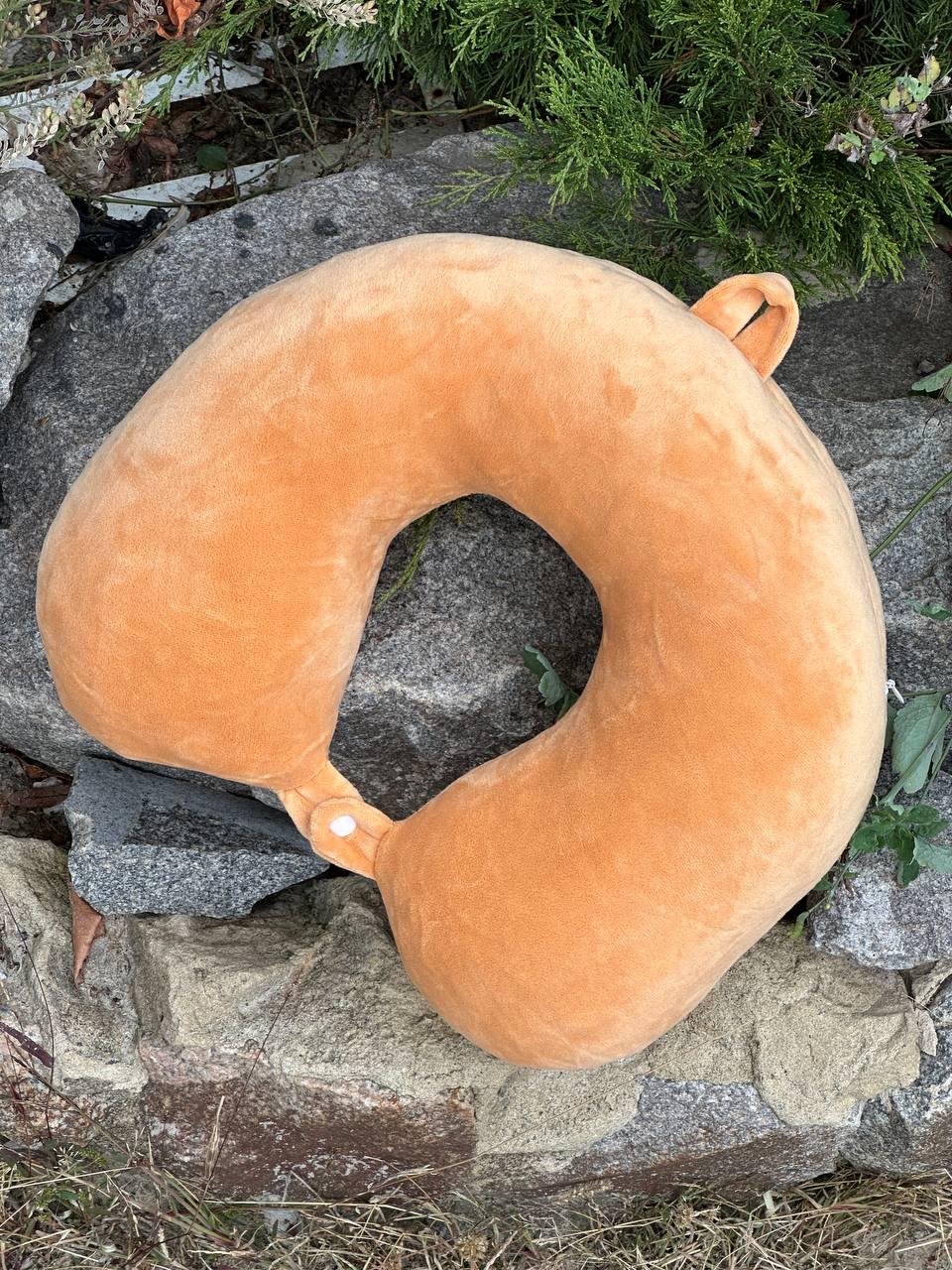 Подушка дорожня 30х29х11 см Коричневий - фото 2