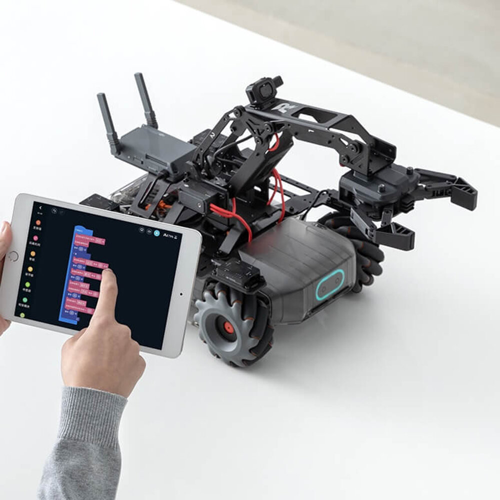 Навчальний робот DJI Robomaster EP Core Set (10212) - фото 4 Навчальний робот DJI Robomaster EP Core Set (10212) - фото 4