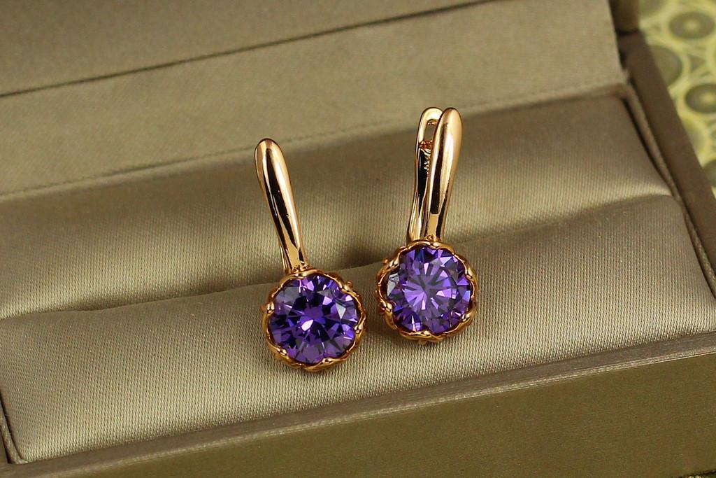 Серьги Xuping Jewelry Величественная простота с фиолетовым камнем 2,3 см Золотистый (2359601202)