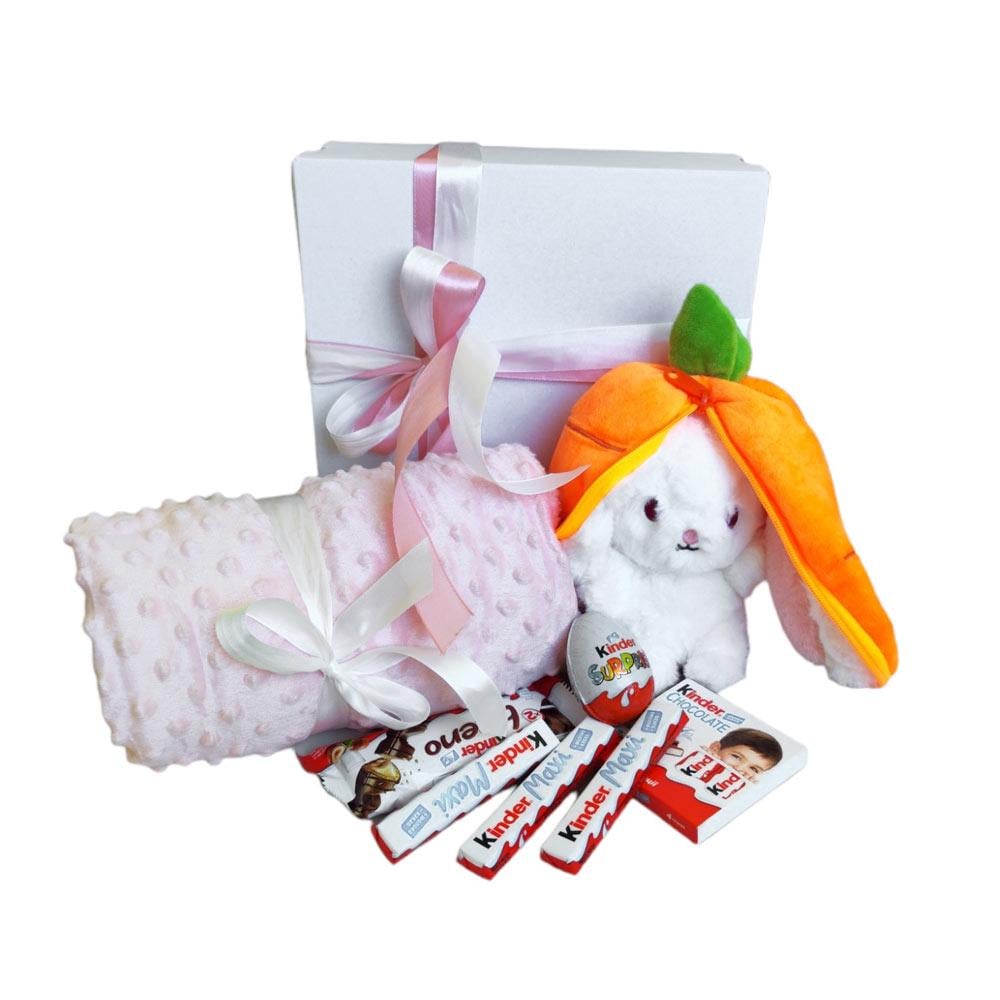 Подарунковий набір дитячий з м'якою іграшкою кролик-морквинка та пледом (GB-0012)