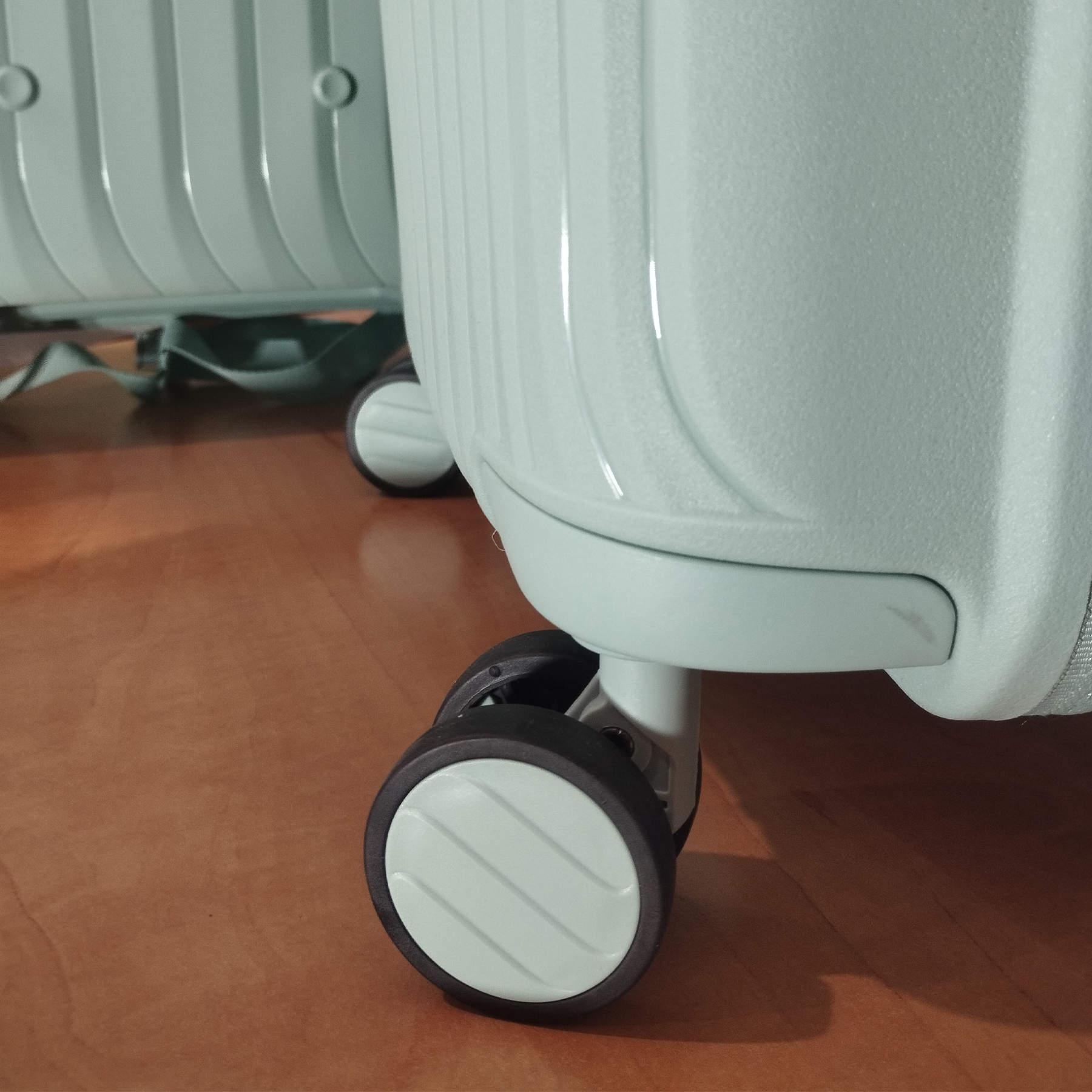 Валіза Swissbrand Narberth L Light Mint (SWB_LHNAR007L) - фото 4 Валіза Swissbrand Narberth L Light Mint (SWB_LHNAR007L) - фото 4