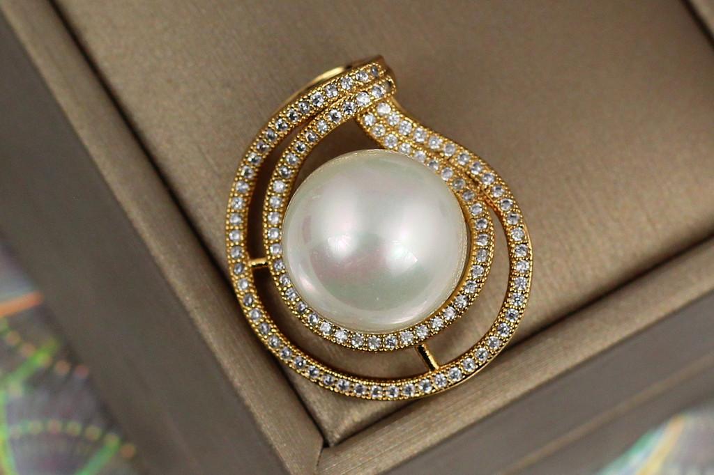 Кулон Xuping Jewelry Грация 2,5 см Золотистый