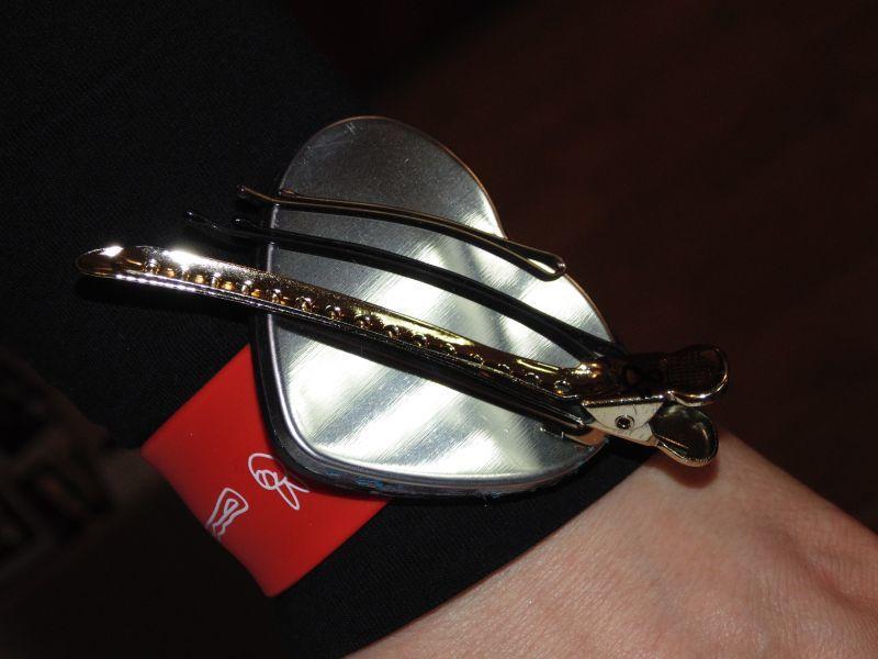 Браслет магнитный парикмахерский для шпилек/невидимок ДенІС professional сердце Красный (1453069934) - фото 3 Браслет магнитный парикмахерский для шпилек/невидимок ДенІС professional сердце Красный (1453069934) - фото 3