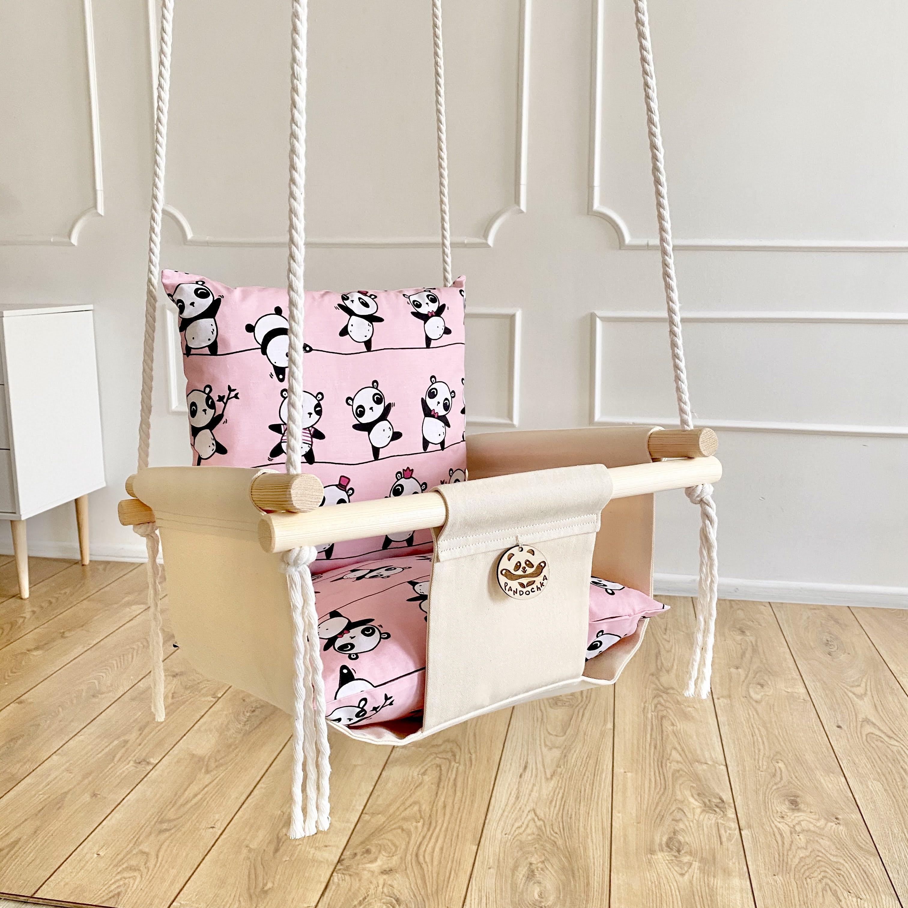 Тканинна дитяча гойдалка 40х40 см Пандочки (7850386-De)