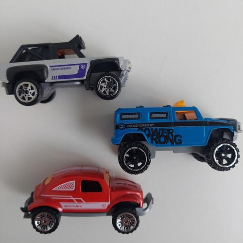 Набір машин Позашляховик металопластикові 3 шт. у коробці (MH - 215) - фото 2 Набір машин Позашляховик металопластикові 3 шт. у коробці (MH - 215) - фото 2