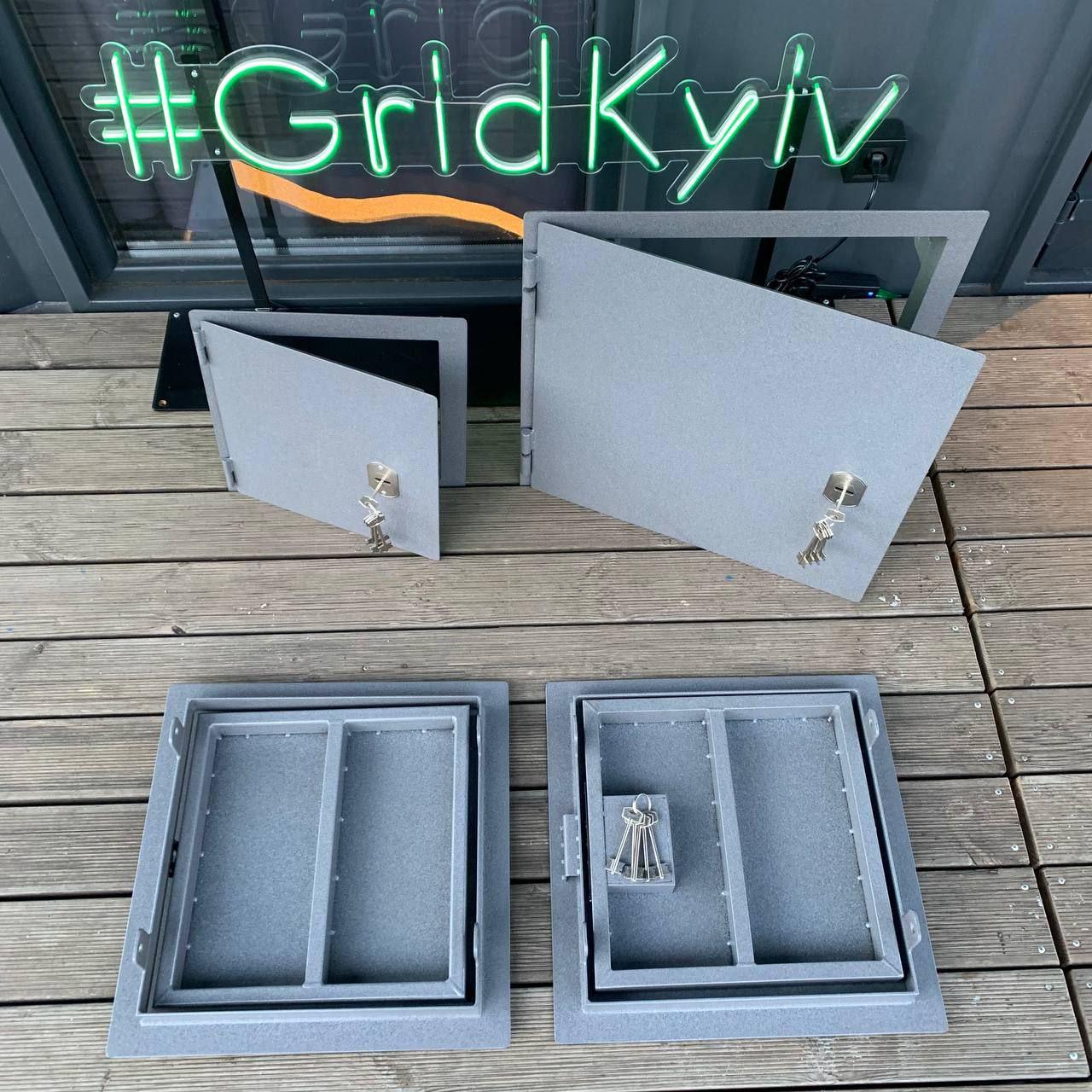 Люк антивандальний стіновий із внутрішнім замком ревізійний сталевий 500х500 мм Лсз-55 Сірий (1855669491/К0133) - фото 8 Люк антивандальний стіновий із внутрішнім замком ревізійний сталевий 500х500 мм Лсз-55 Сірий (1855669491/К0133) - фото 8