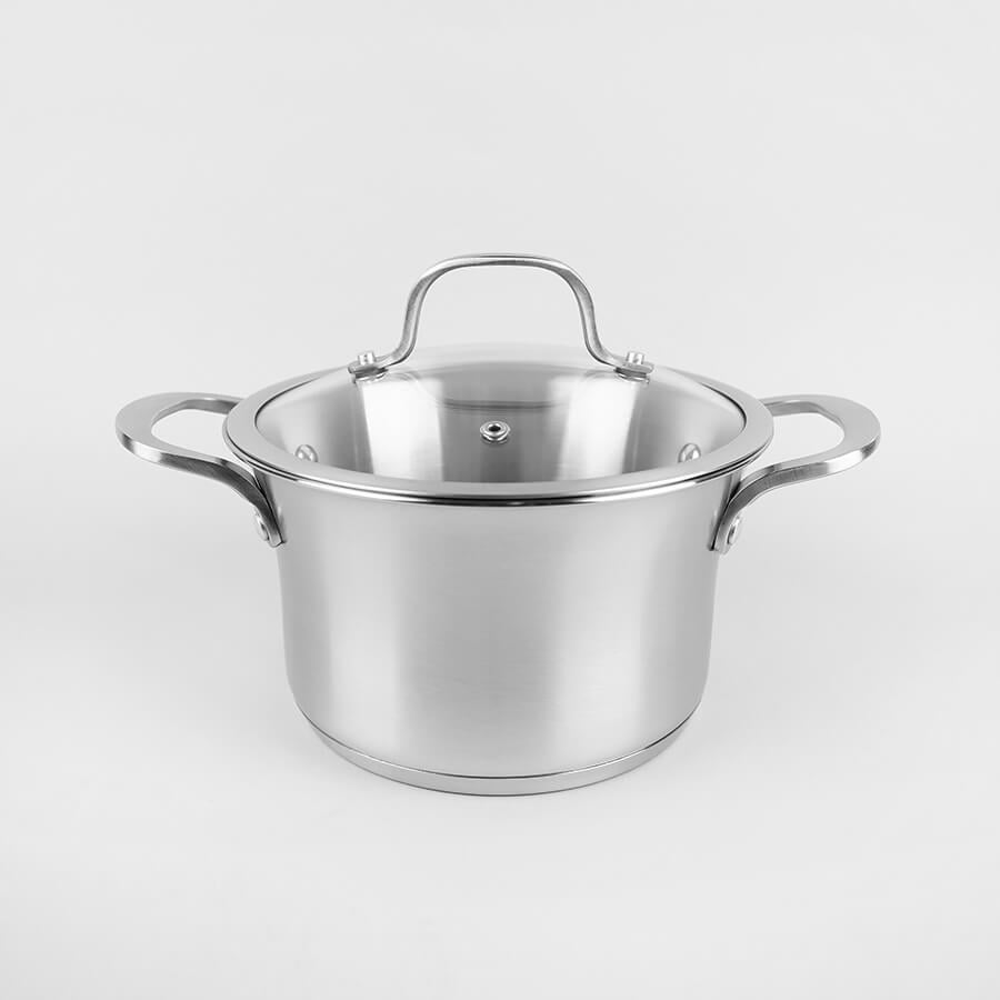 Кастрюля из нержавейки с жаростойкой крышкой для всех видов плит 1,75 л (MR-3505-18)