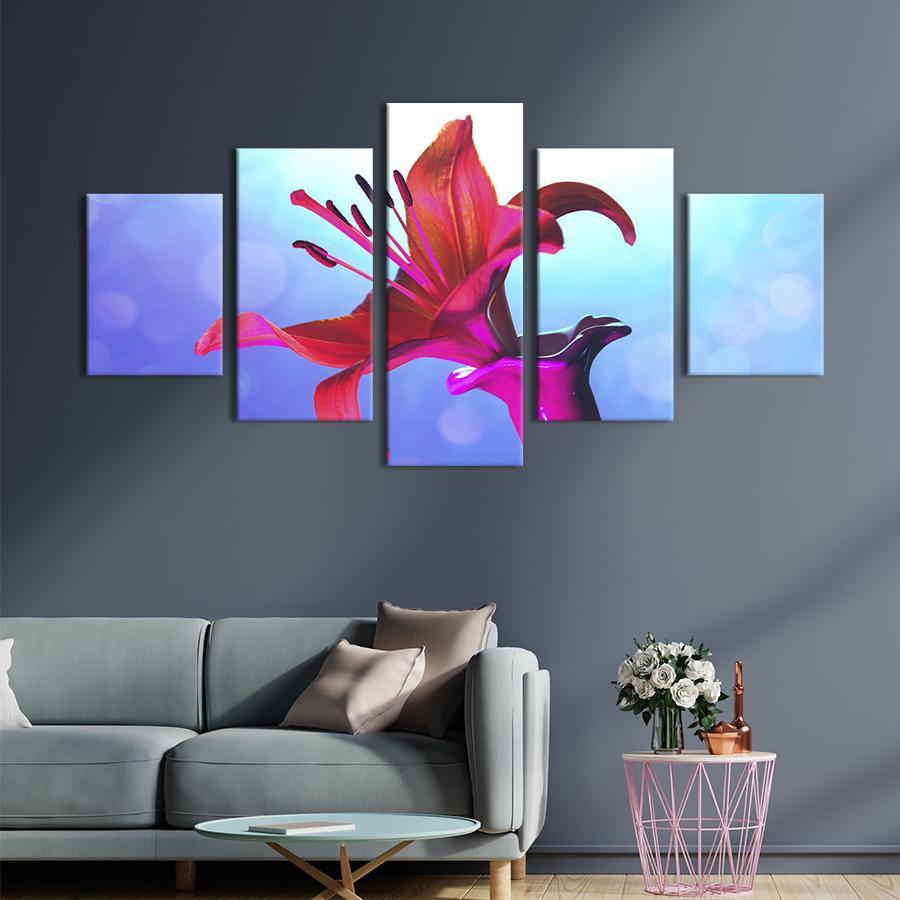 Картина на холсте Необыкновенная яркая лилия 112x54 см (954-52)