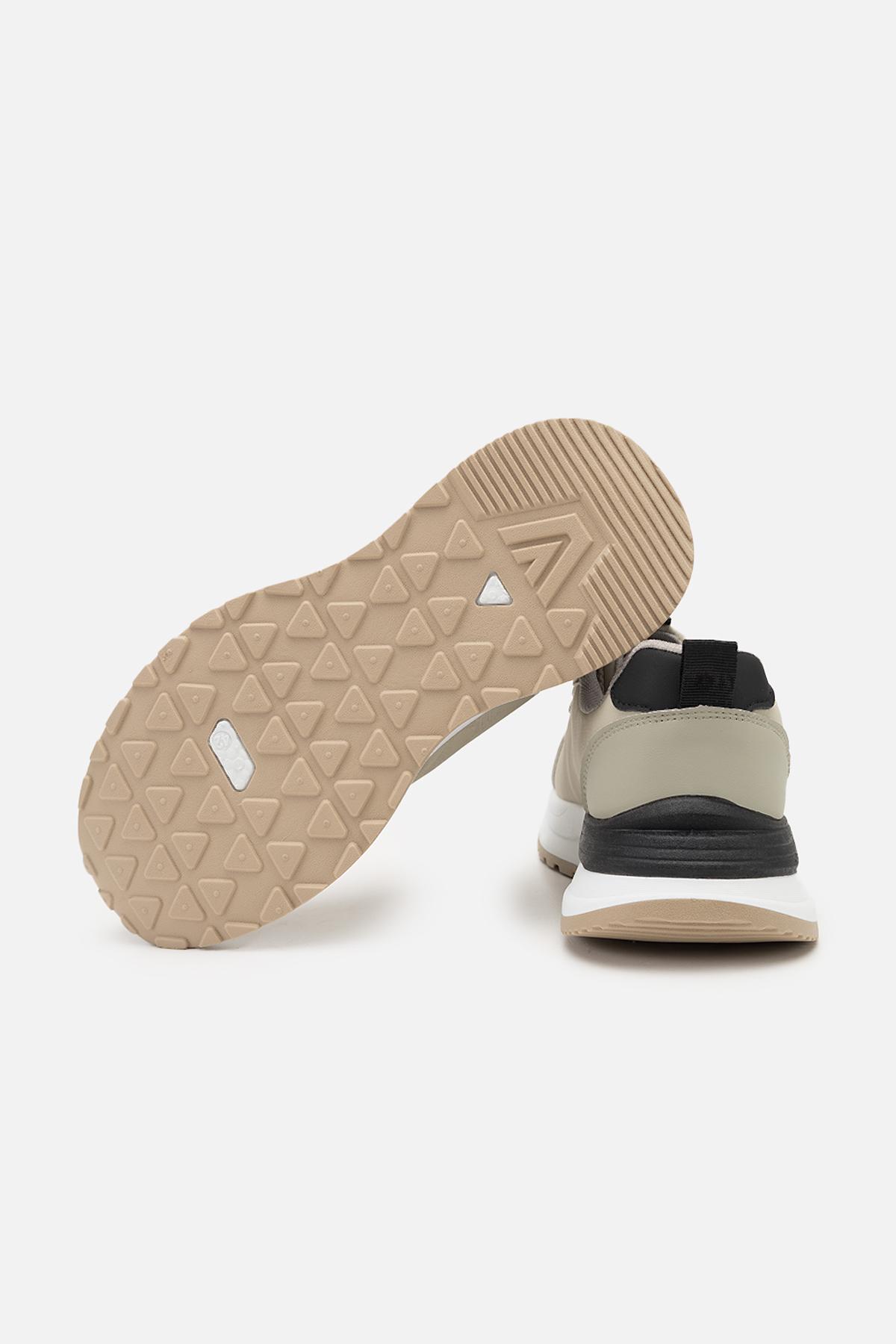 Кроссовки на плоской подошве мужские р. 40 Бежевый (SKT001040281) Кроссовки на плоской подошве мужские р. 40 Бежевый (SKT001040281)