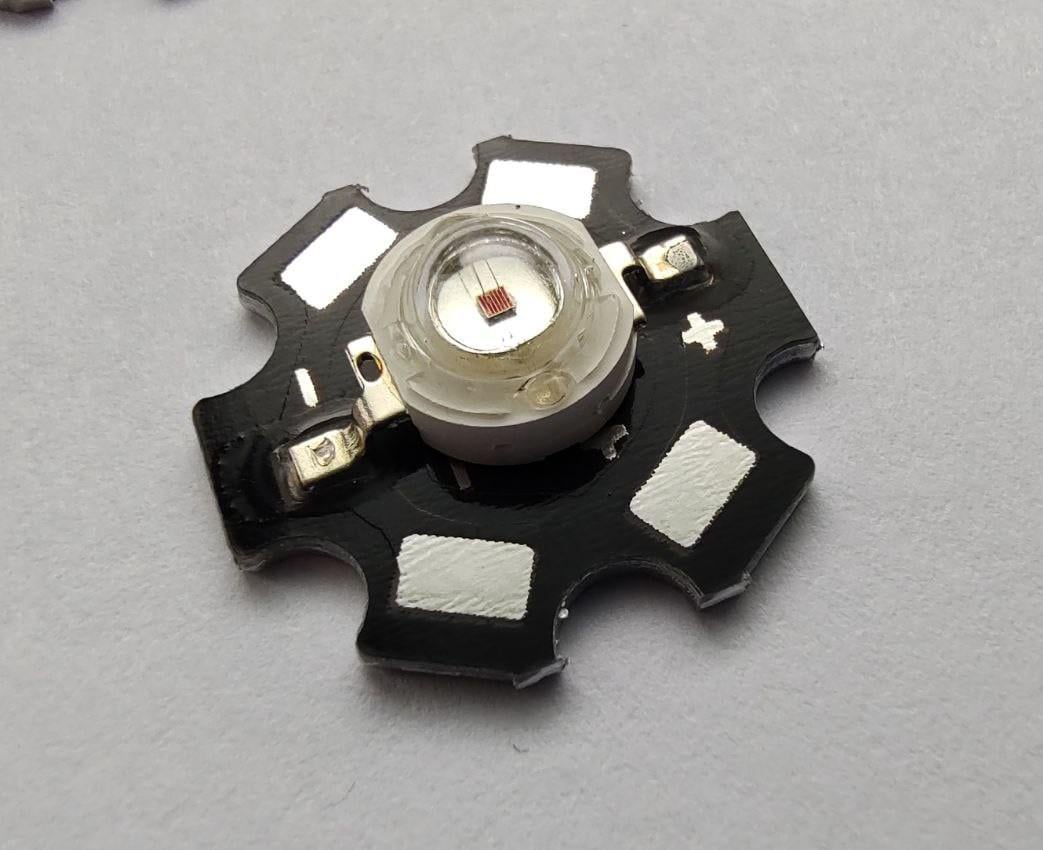 Светодиод LED COB 1W High Brightness 60 люмен 20 мм подкладка Красный (136)