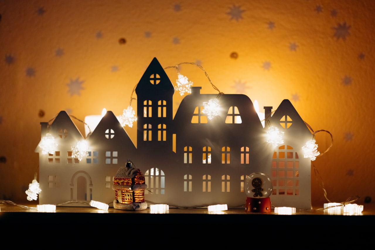 Свічник новорічний Старе місто (NYBOX23001) - фото 4 Свічник новорічний Старе місто (NYBOX23001) - фото 4