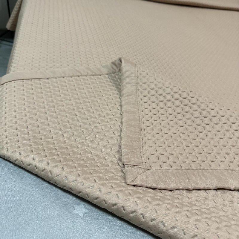 Покрывало на кровать евро 200x230 см Карамельный (28796083) - фото 5 Покрывало на кровать евро 200x230 см Карамельный (28796083) - фото 5