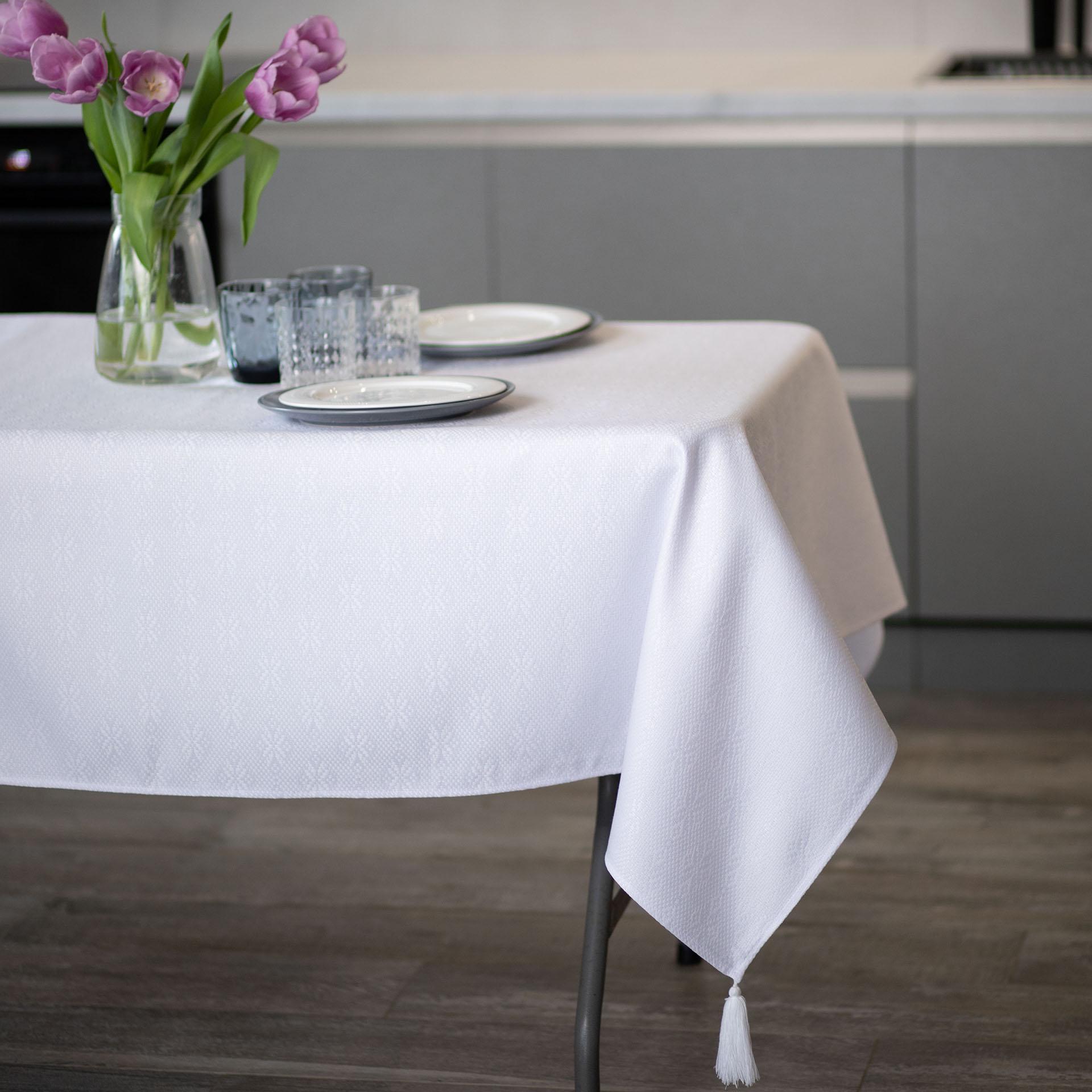 Скатерть Едельвіка Айвенго 2,40x1,40 м Белый (369-23/00) - фото 3 Скатерть Едельвіка Айвенго 2,40x1,40 м Белый (369-23/00) - фото 3