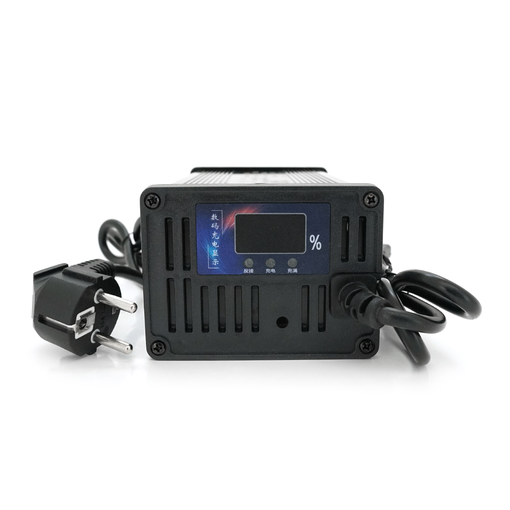 Зарядное устройство VOLTRONIC LiFePO4 60V 8A для электровелосипедов и скутеров быстрая зарядка (37025)