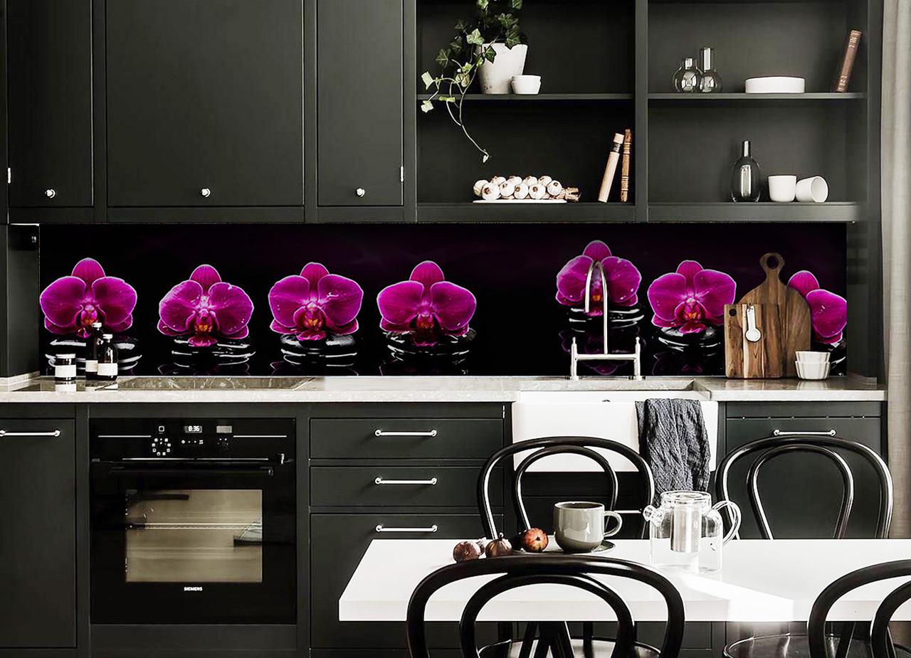 Кухонный фартук Фиолетовые орхидеи 02 из самоклеющейся виниловой пленки 65х250 см Черный