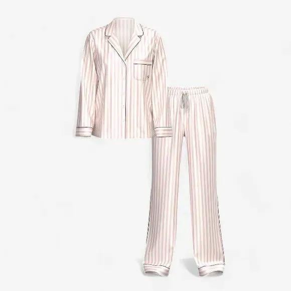Піжама сорочка/штани сатинова Victoria's Secret Satin Long Pajama смужка Set Iconic Long M Рожевий (26930128) - фото 4 Піжама сорочка/штани сатинова Victoria's Secret Satin Long Pajama смужка Set Iconic Long M Рожевий (26930128) - фото 4