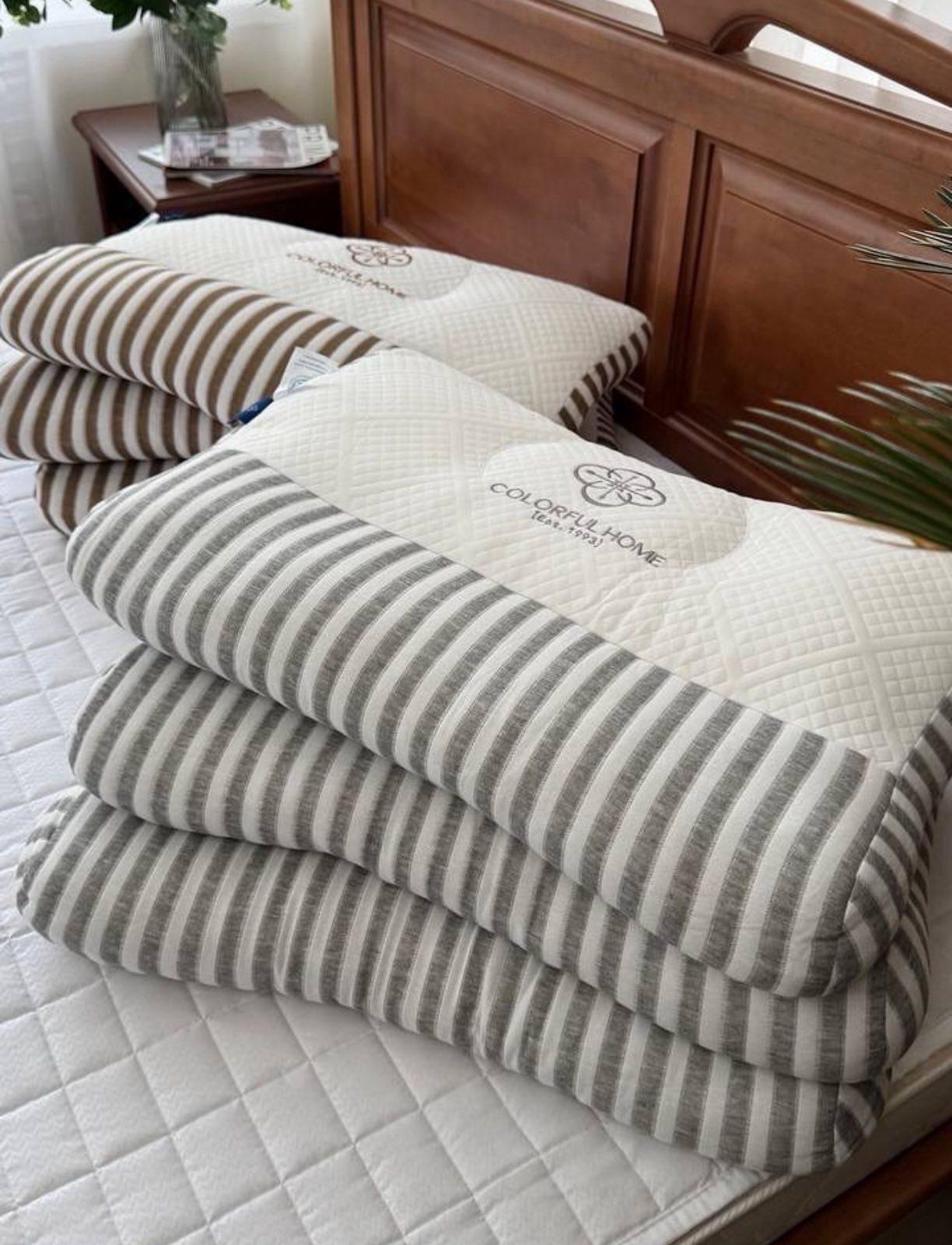 Подушка для сну ортопедична Memory вакуумна упаковка з подарунковою сумочкою 40х60 см (30219686) - фото 2 Подушка для сну ортопедична Memory вакуумна упаковка з подарунковою сумочкою 40х60 см (30219686) - фото 2