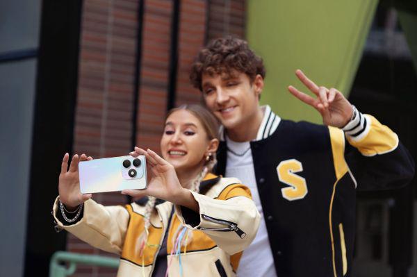 Смартфон Tecno Spark 20 KJ5n 8/128ГБ Cyber White (4894947013522) - фото 6 Смартфон Tecno Spark 20 KJ5n 8/128ГБ Cyber White (4894947013522) - фото 6