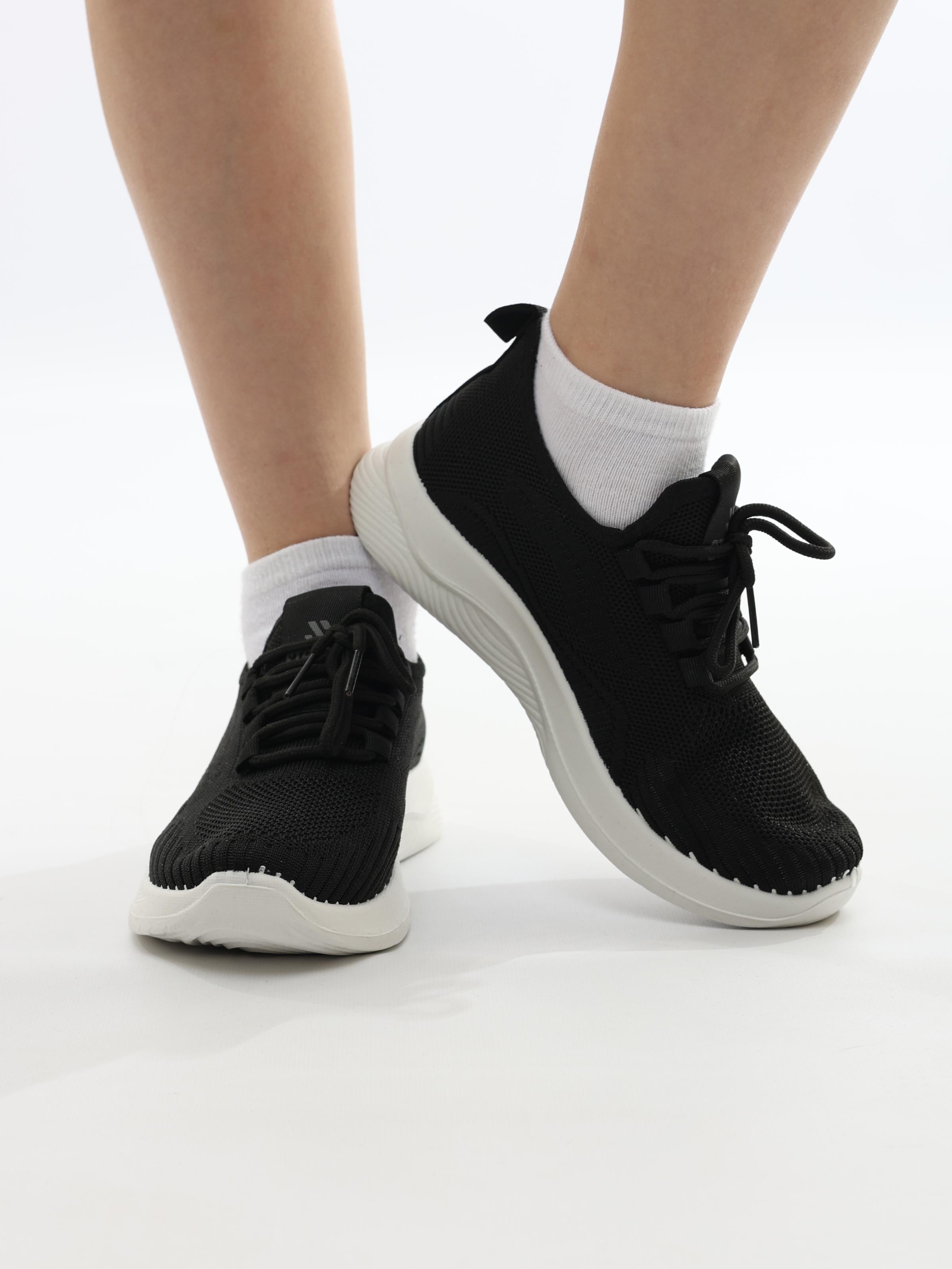 Кросівки для підлітка STREAM р. 40 Чорний (278233-40)