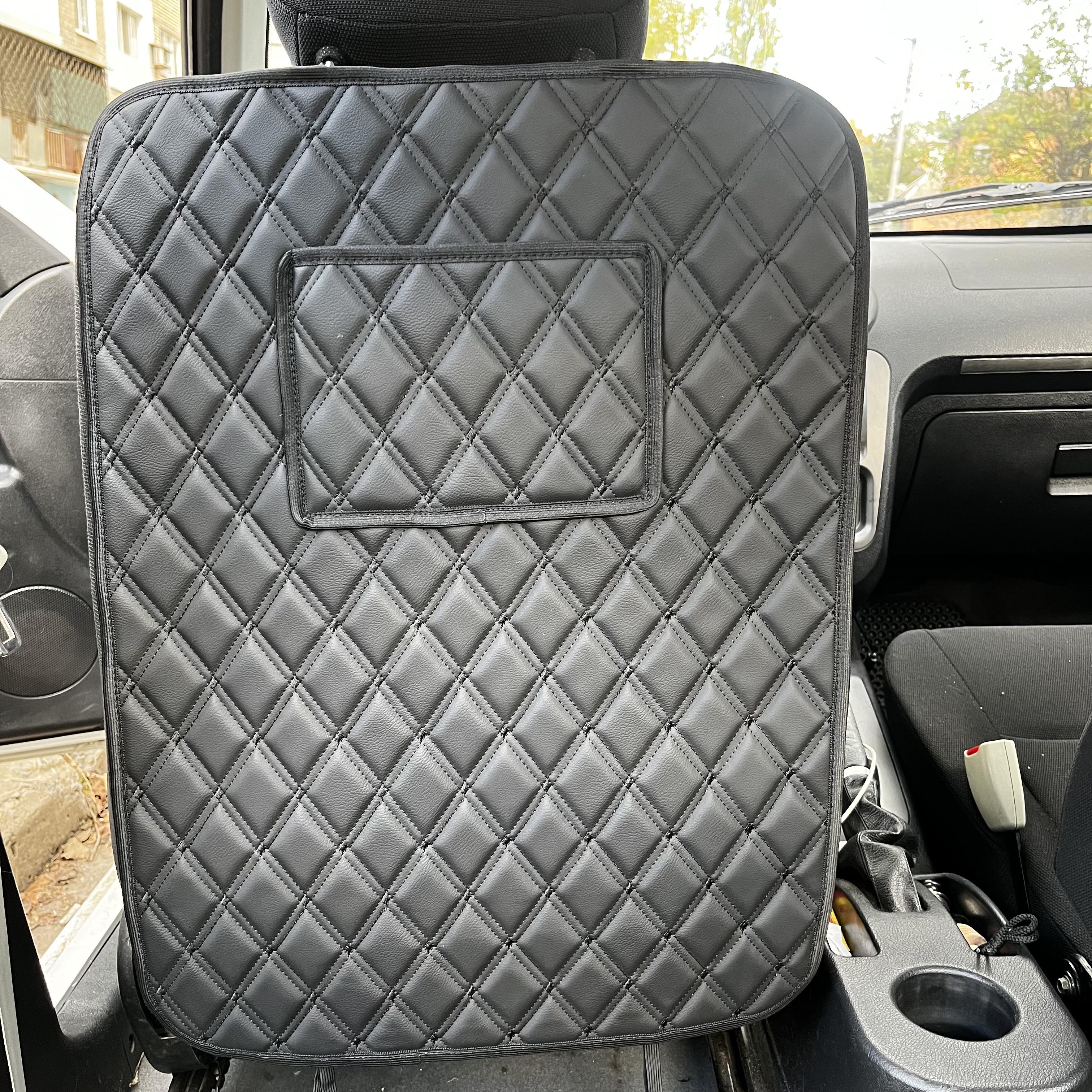 Накидка защитная на спинку сиденья автомобиля от грязных ног из эко-кожи 60x45 см с карманом Темно-серый (29882964) - фото 1