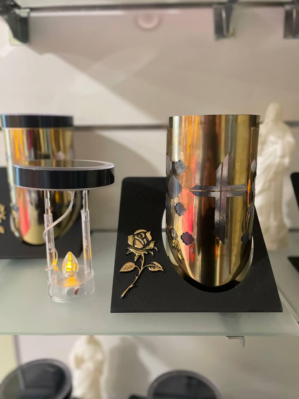 Лампадка с функцией вазы на солнечной батарее с подставкой металлическая (1221) - фото 7 Лампадка с функцией вазы на солнечной батарее с подставкой металлическая (1221) - фото 7